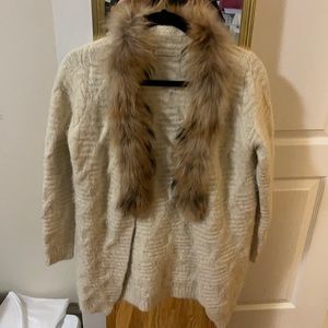 Cardigan with fur
